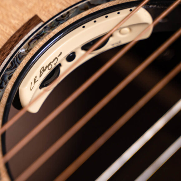 acoustic guitars pickups featured card 6